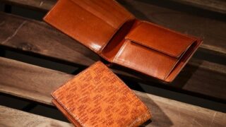 【人気】サバンナ・２つ折り財布はサバンナを使用した二つ折り長財布