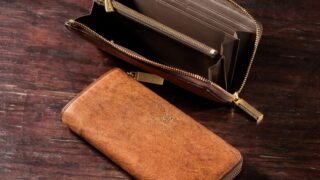 【人気】ベテルギウス・バイエルウォレットはベテルギウスを使用したラウンドジップ長財布
