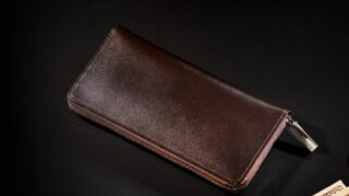 【人気】カヴァレオ・シンバはカヴァレオを使用したラウンドジップ長財布