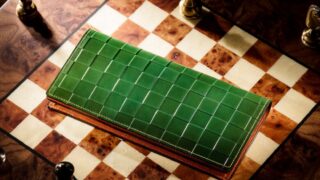 【人気】チェスボード・ナイトはチェスボードを使用した長財布