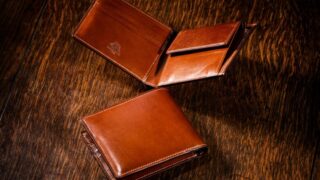 【人気】プルキャラック・パルテノーぺはプルキャラックを使用した二つ折り長財布